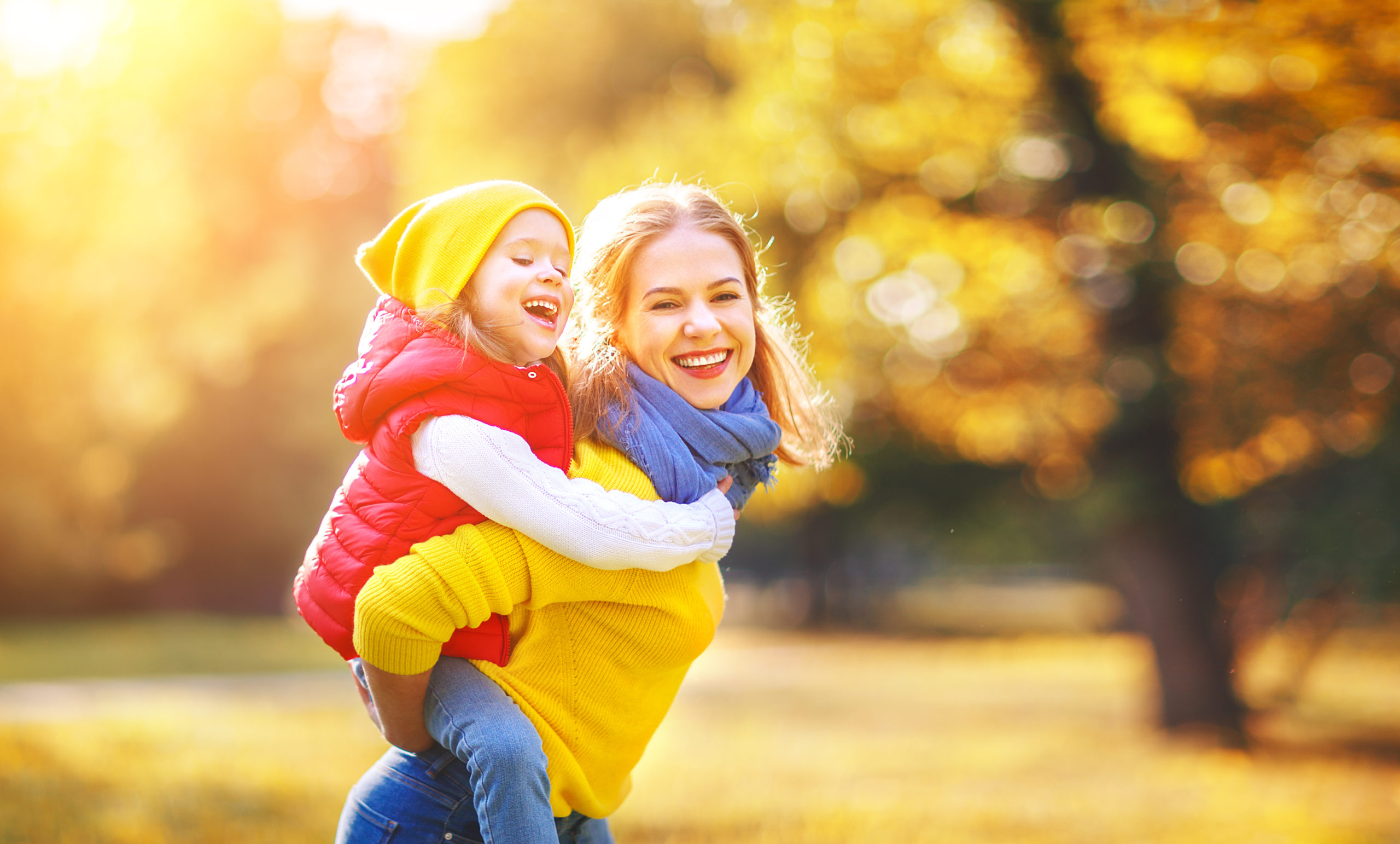 Happy,Family,Mother,And,Child,Daughter,Playing,And,Laughing,On